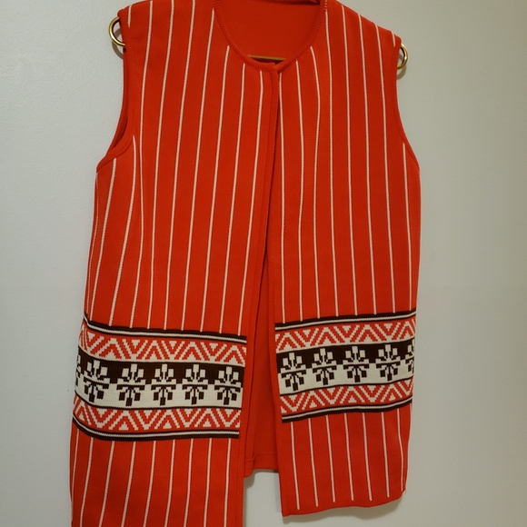 Vintage Sweater Vest Orange Union Made Ladies Garment - Picture 1 of 9